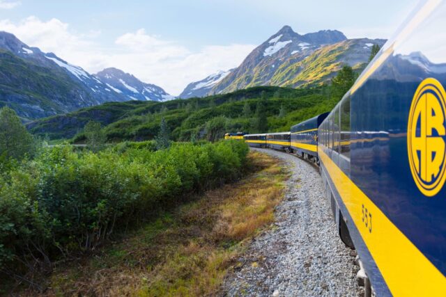 🏔️ If you are going the distance, pair up your Alaskan cruise with the multi-night Royal Caribbean Cruisetour into the breathtakingly beautiful inland destinations. Take a few days to explore Alaska by land, like the majestic peaks, hang out with huskies in Denali, and conquer glaciers in Alyeska. Your ultimate outdoor adventure awaits!
.
.
.
#RoyalCaribbean #LandTour #AdventureAwaits#Time2BoardTravel